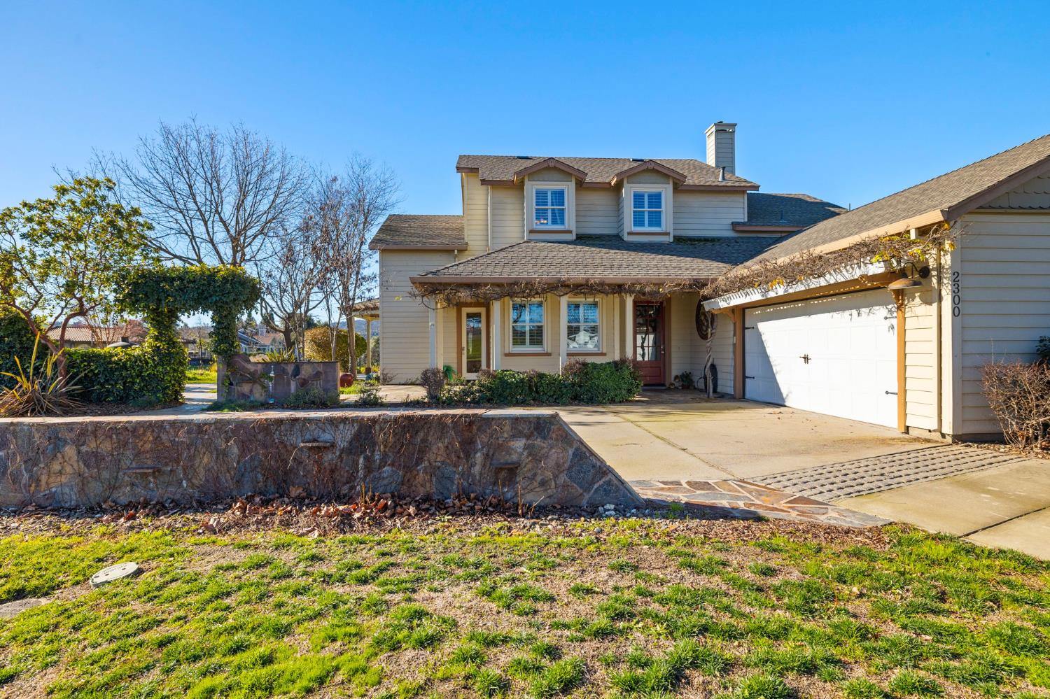 2300 Oak Creek Dr, Copperopolis, CA 95228