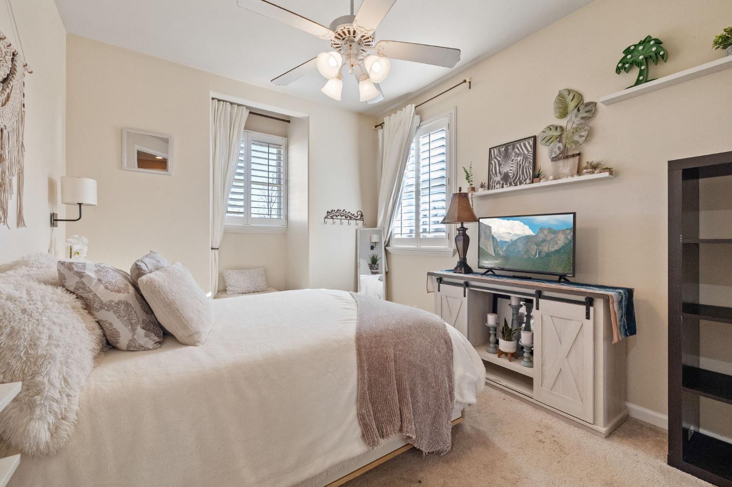 2300 Oak Creek Dr, Copperopolis, CA 95228