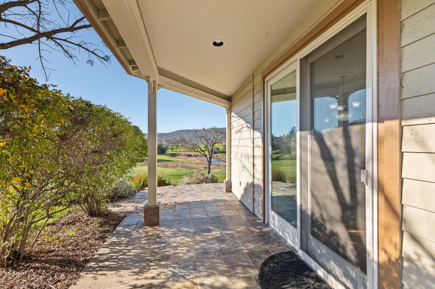 2300 Oak Creek Dr, Copperopolis, CA 95228