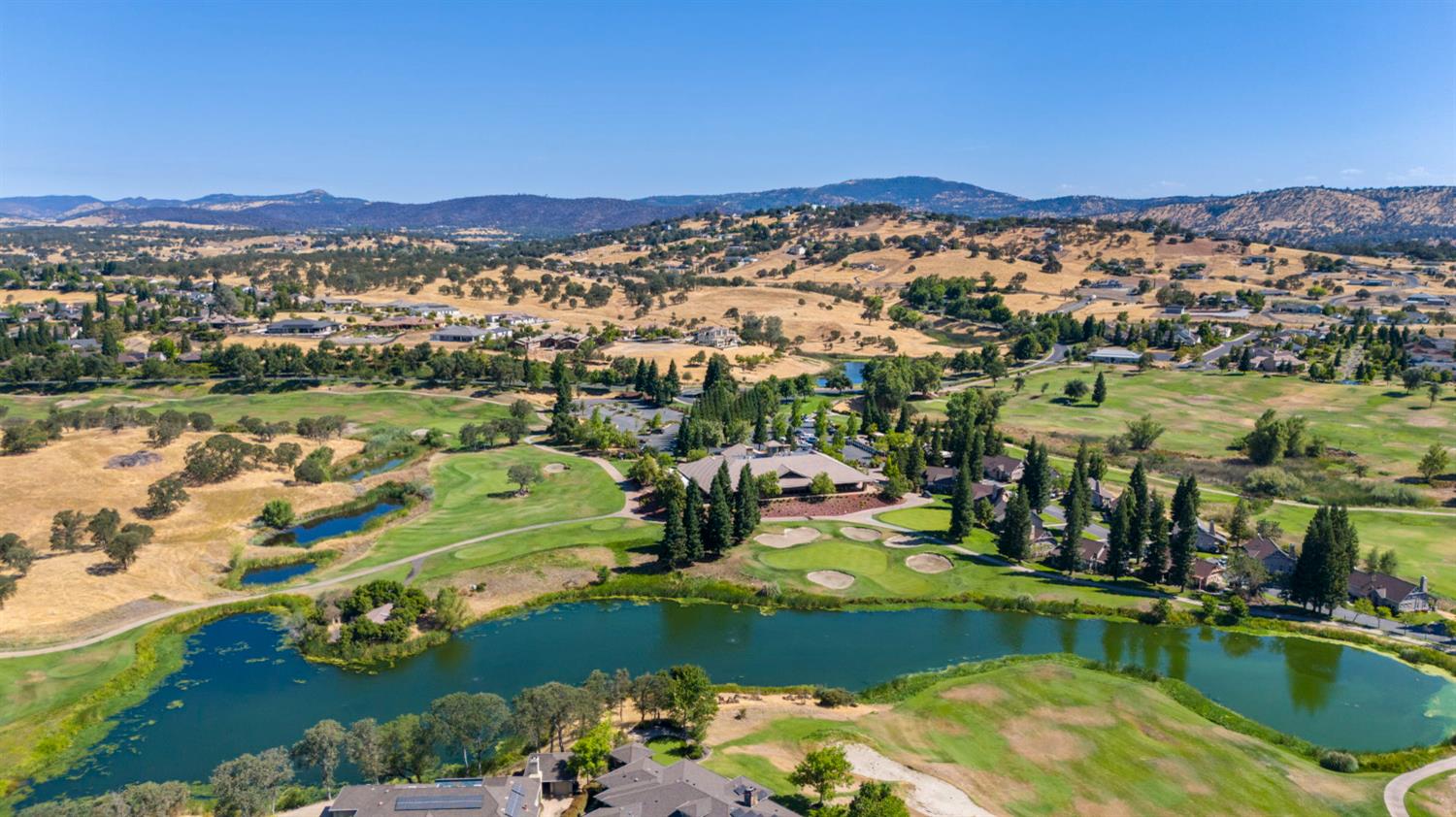 2300 Oak Creek Dr, Copperopolis, CA 95228