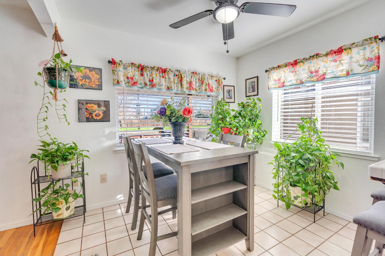 1202 Golden Gate Ave, Dos Palos, CA 93620