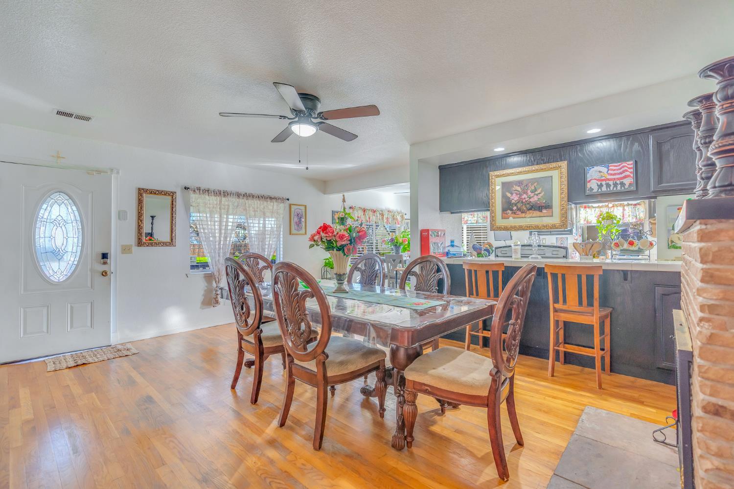 1202 Golden Gate Ave, Dos Palos, CA 93620