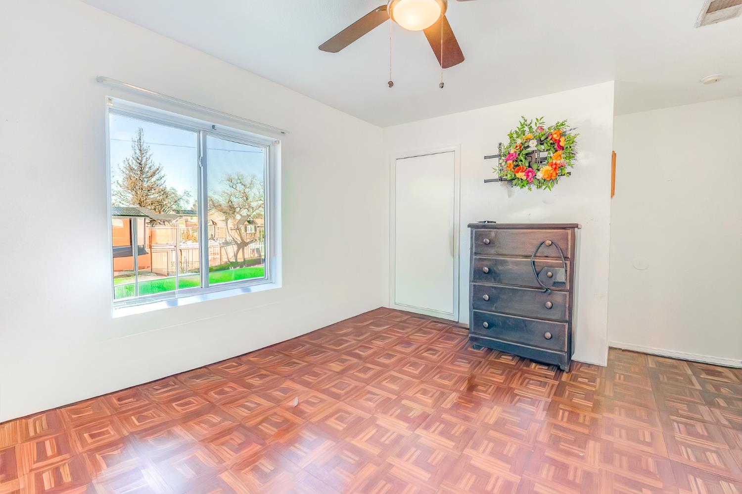 1202 Golden Gate Ave, Dos Palos, CA 93620