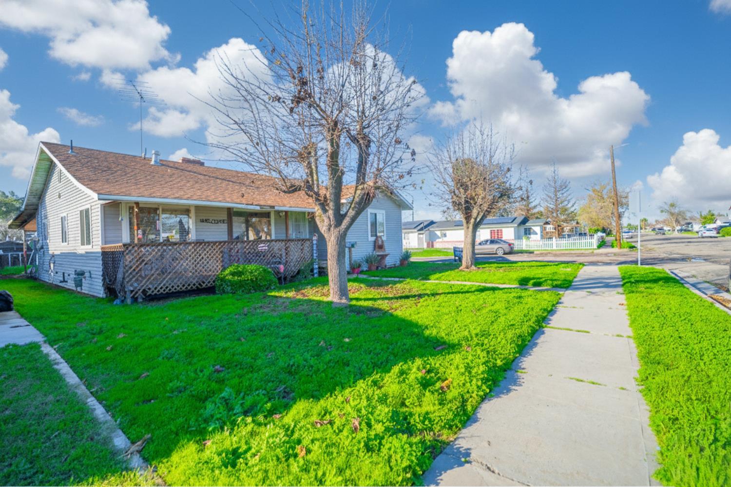 1202 Golden Gate Ave, Dos Palos, CA 93620