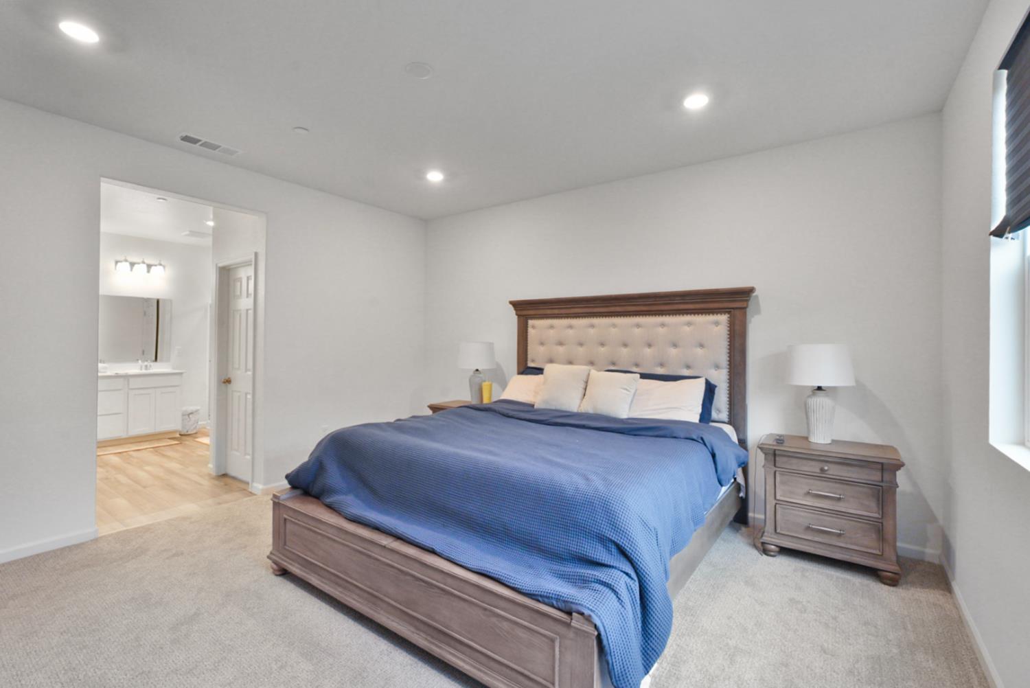 918 Cumbria Ln, Patterson, CA 95363