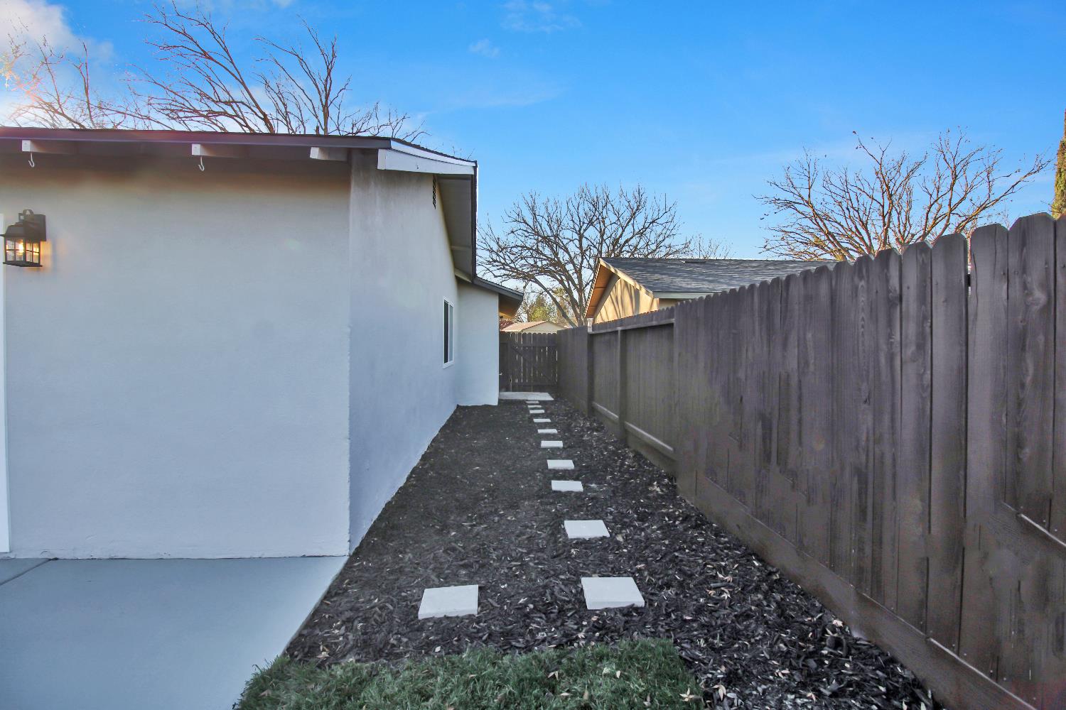 1900 Ellison Dr, Modesto, CA 95355