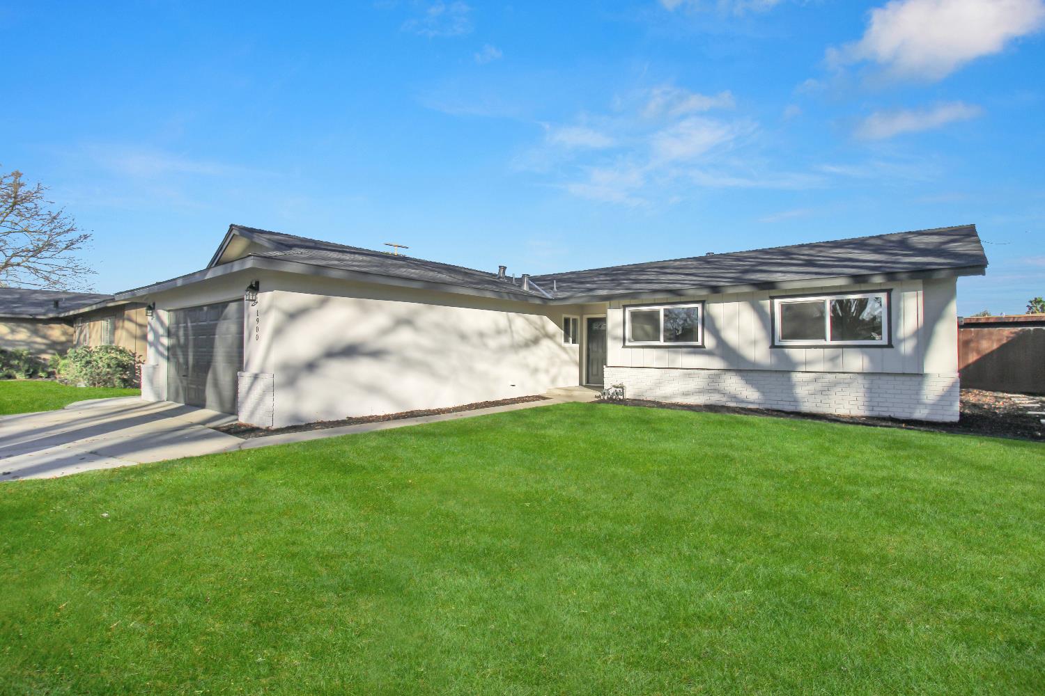 1900 Ellison Dr, Modesto, CA 95355