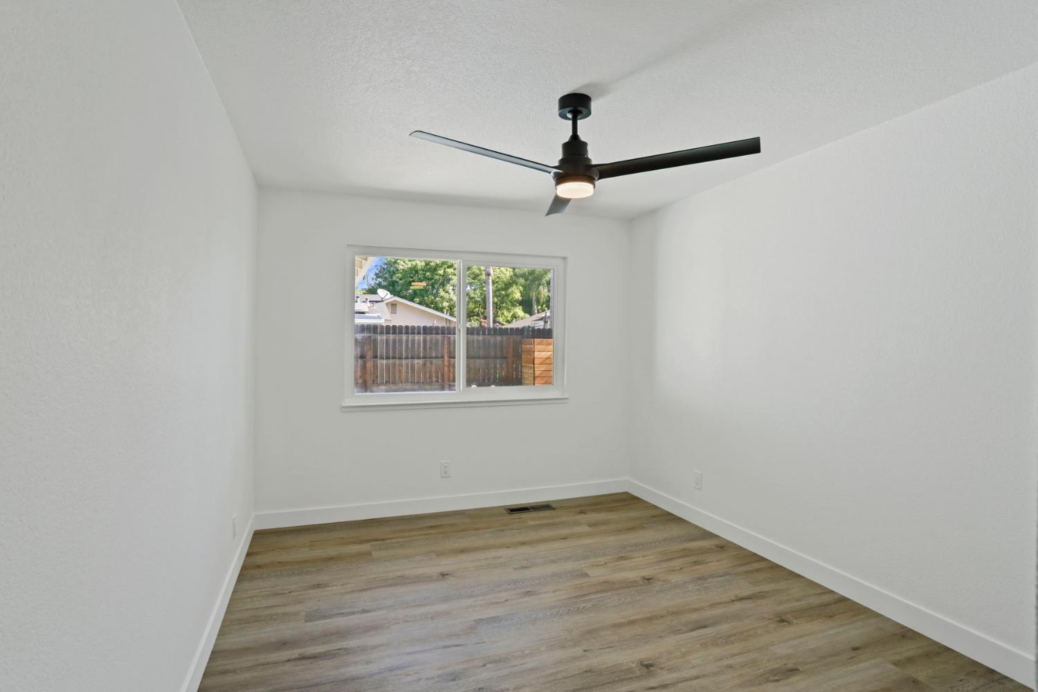 2629 Marblehead Cir, Modesto, CA 95355