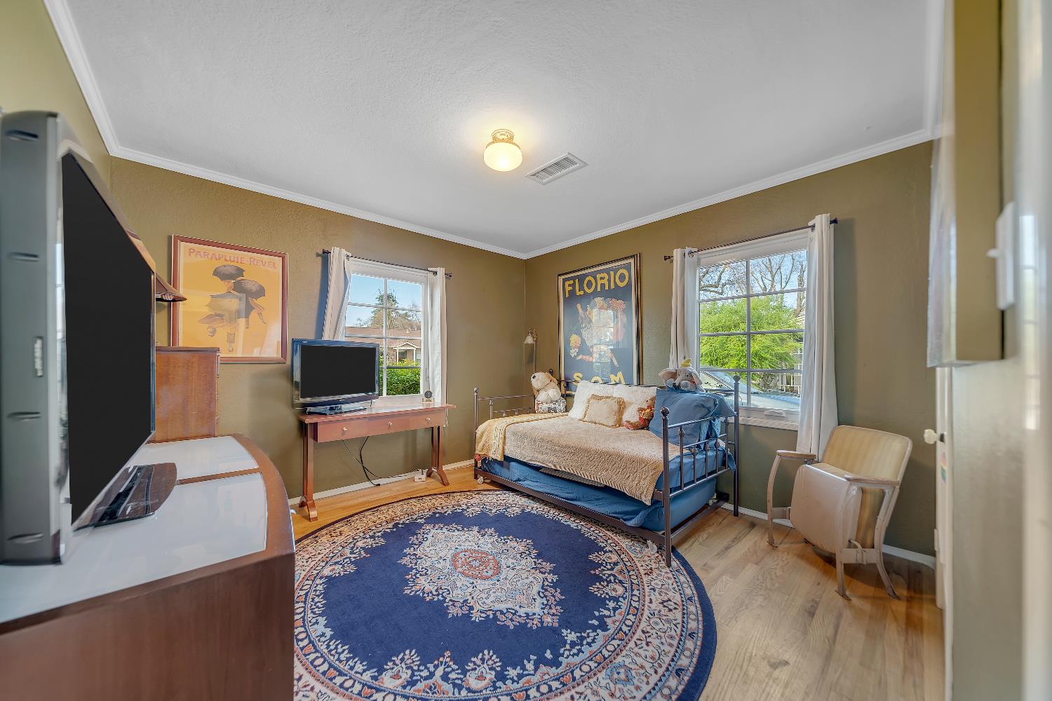 322 N Santa Ana Ave, Modesto, CA 95354