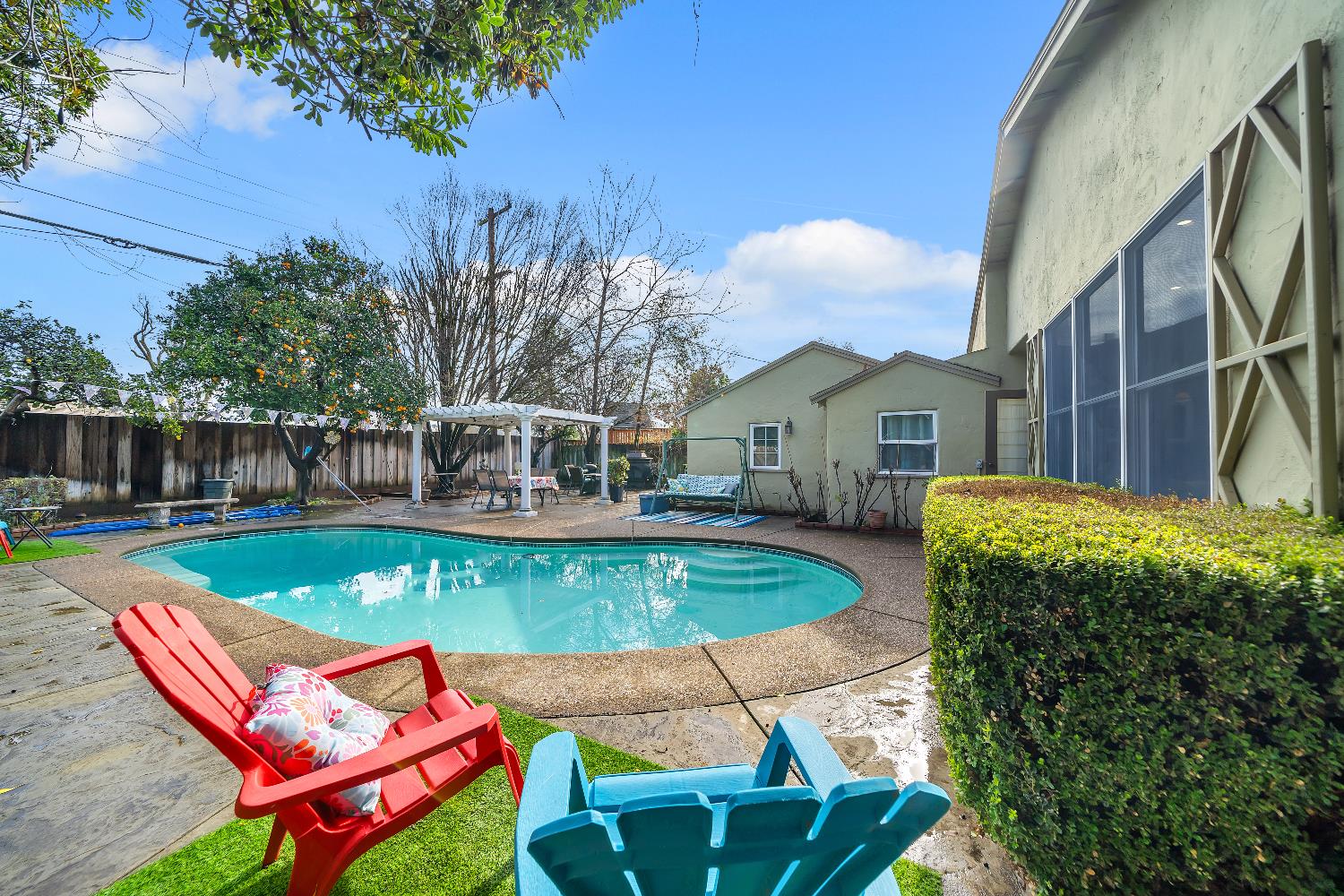 322 N Santa Ana Ave, Modesto, CA 95354