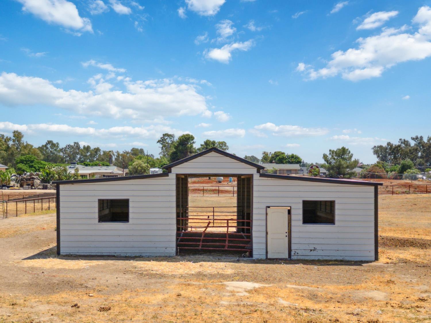 36634 Avenue 16, Madera, CA 93636