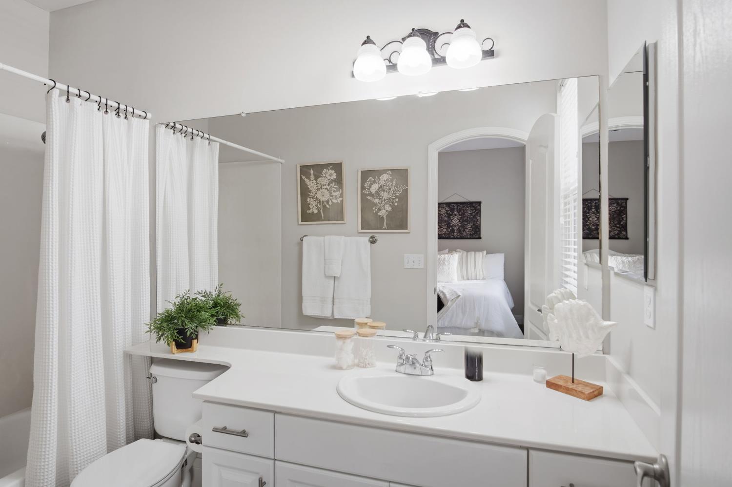 286 Cresta Way, Oakdale, CA 95361