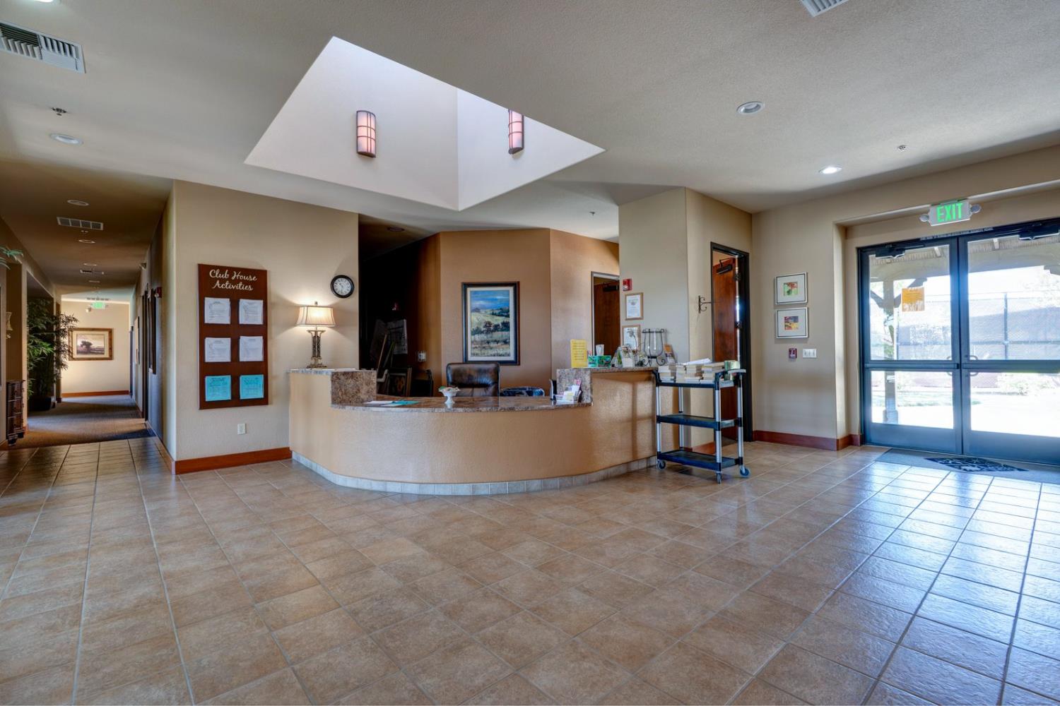 860 Fritz Dr, Los Banos, CA 93635