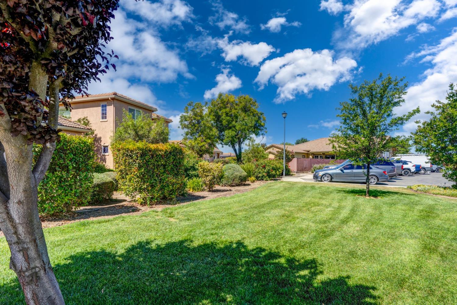 860 Fritz Dr, Los Banos, CA 93635