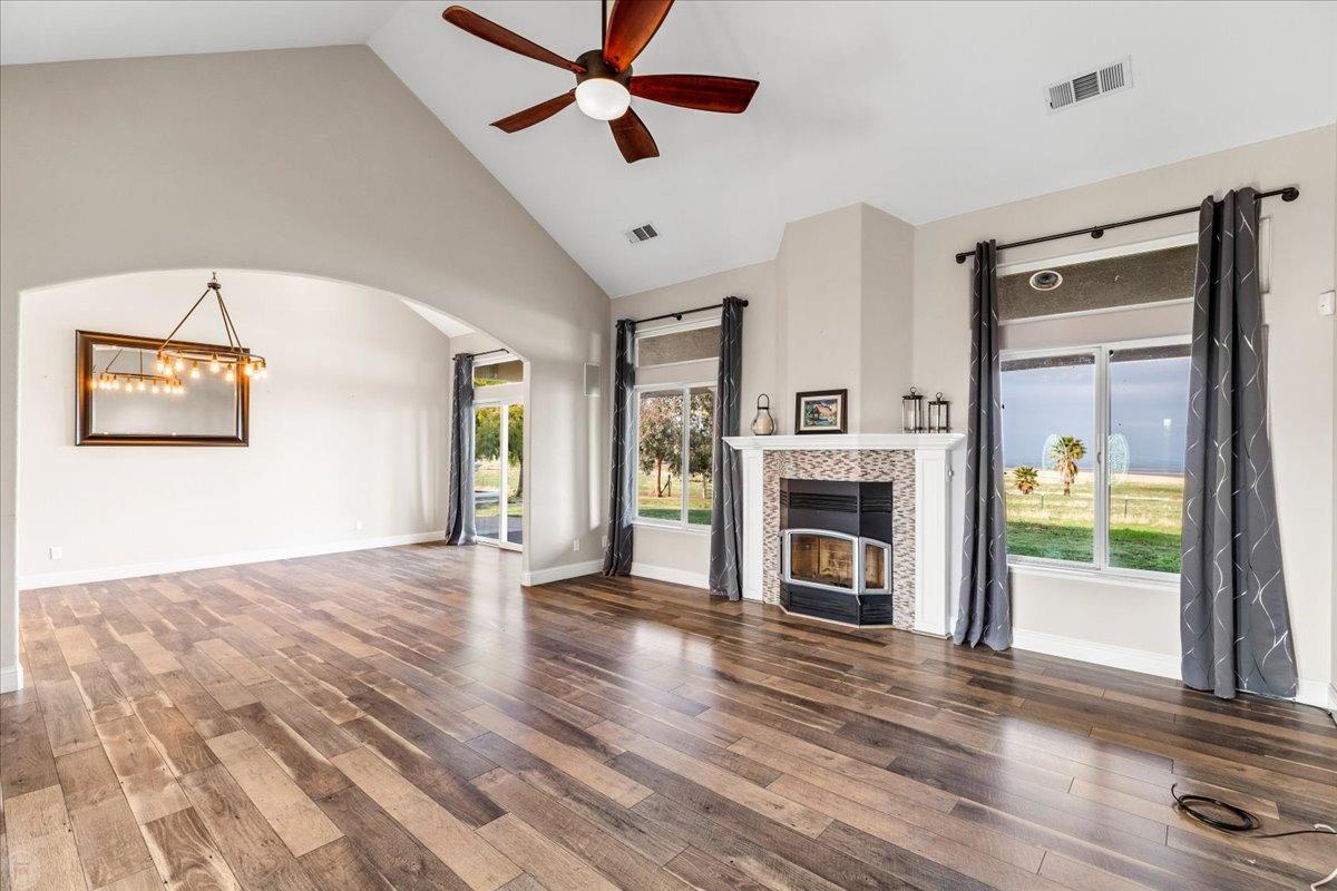 22090 Arburua Rd, Los Banos, CA 93635