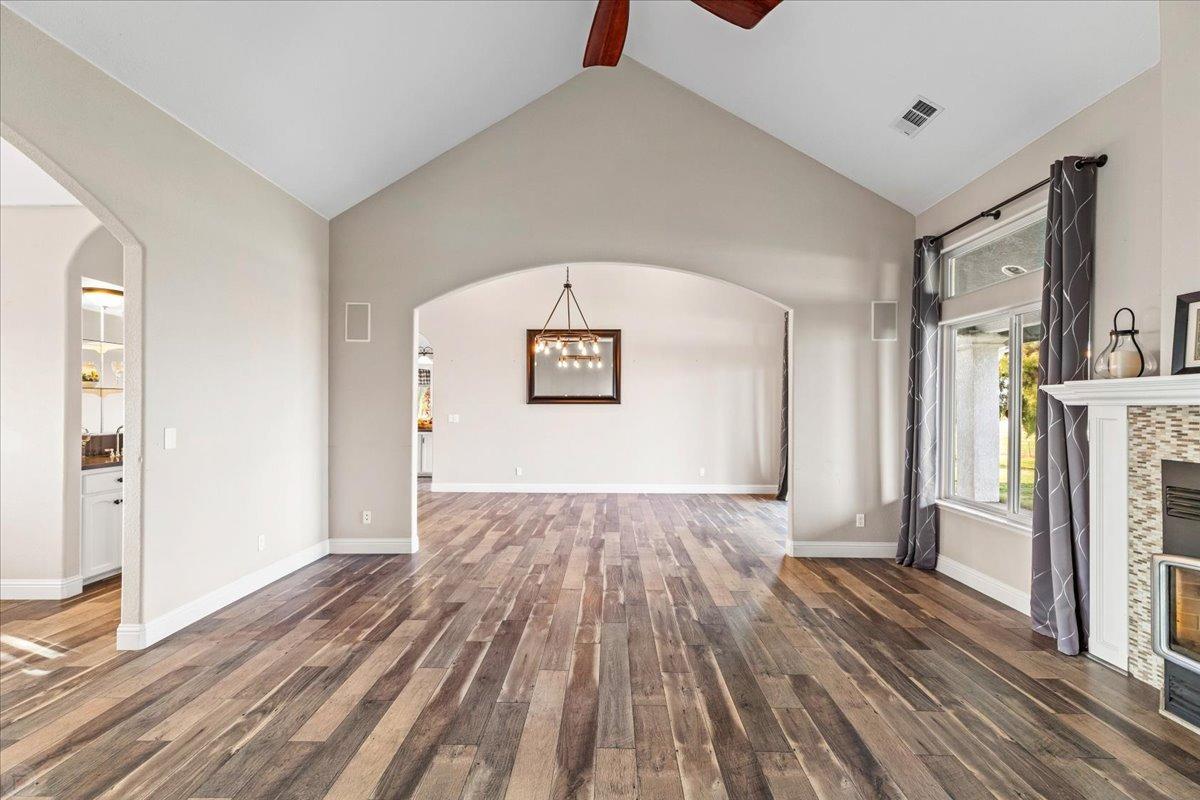 22090 Arburua Rd, Los Banos, CA 93635