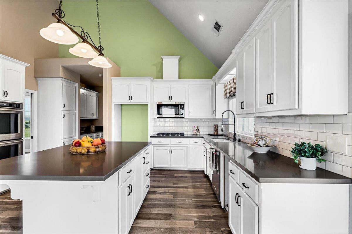 22090 Arburua Rd, Los Banos, CA 93635