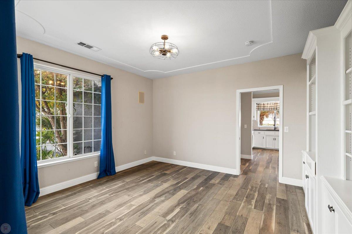 22090 Arburua Rd, Los Banos, CA 93635