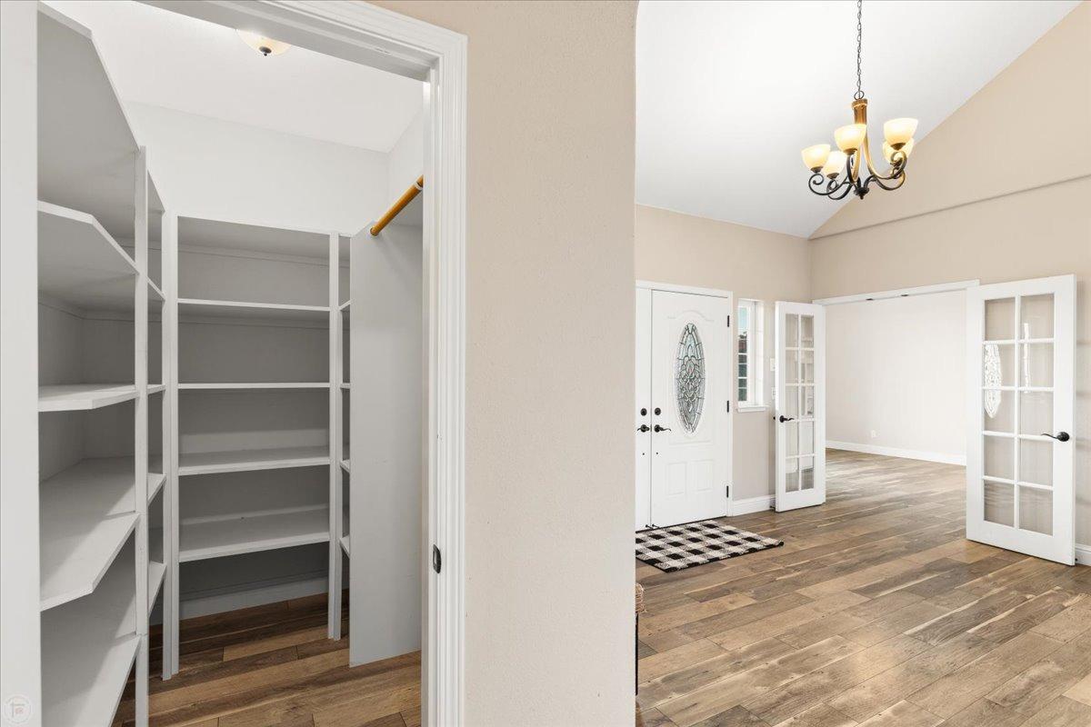 22090 Arburua Rd, Los Banos, CA 93635