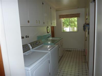 709 Madison Ave, Los Banos, CA 93635