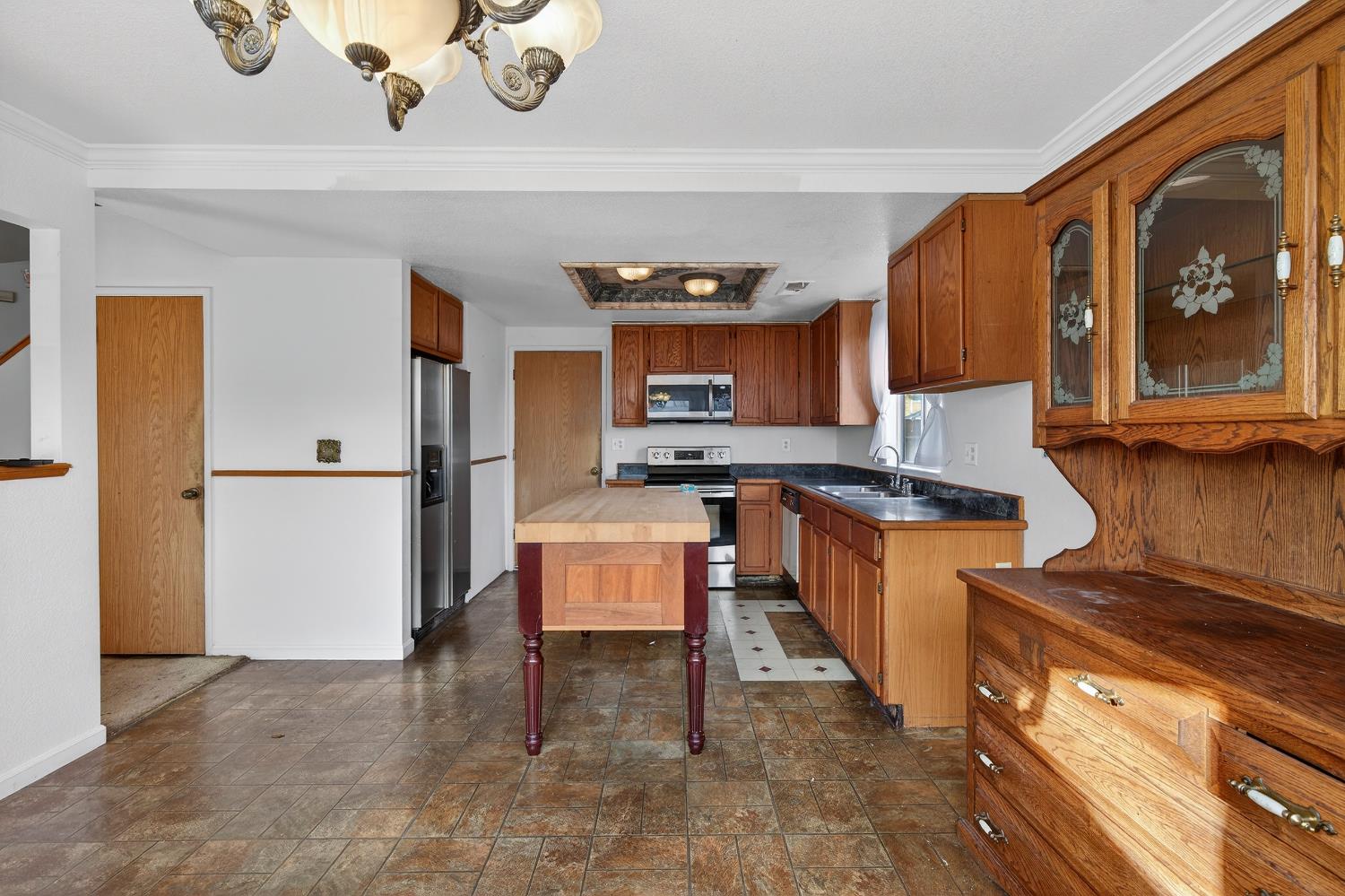 1732 Walpole Dr, Modesto, CA 95358