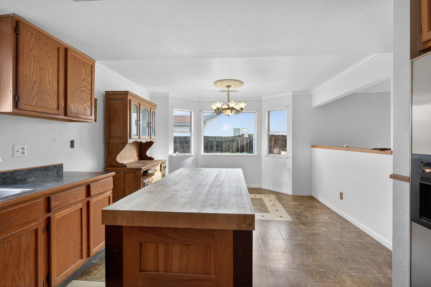 1732 Walpole Dr, Modesto, CA 95358