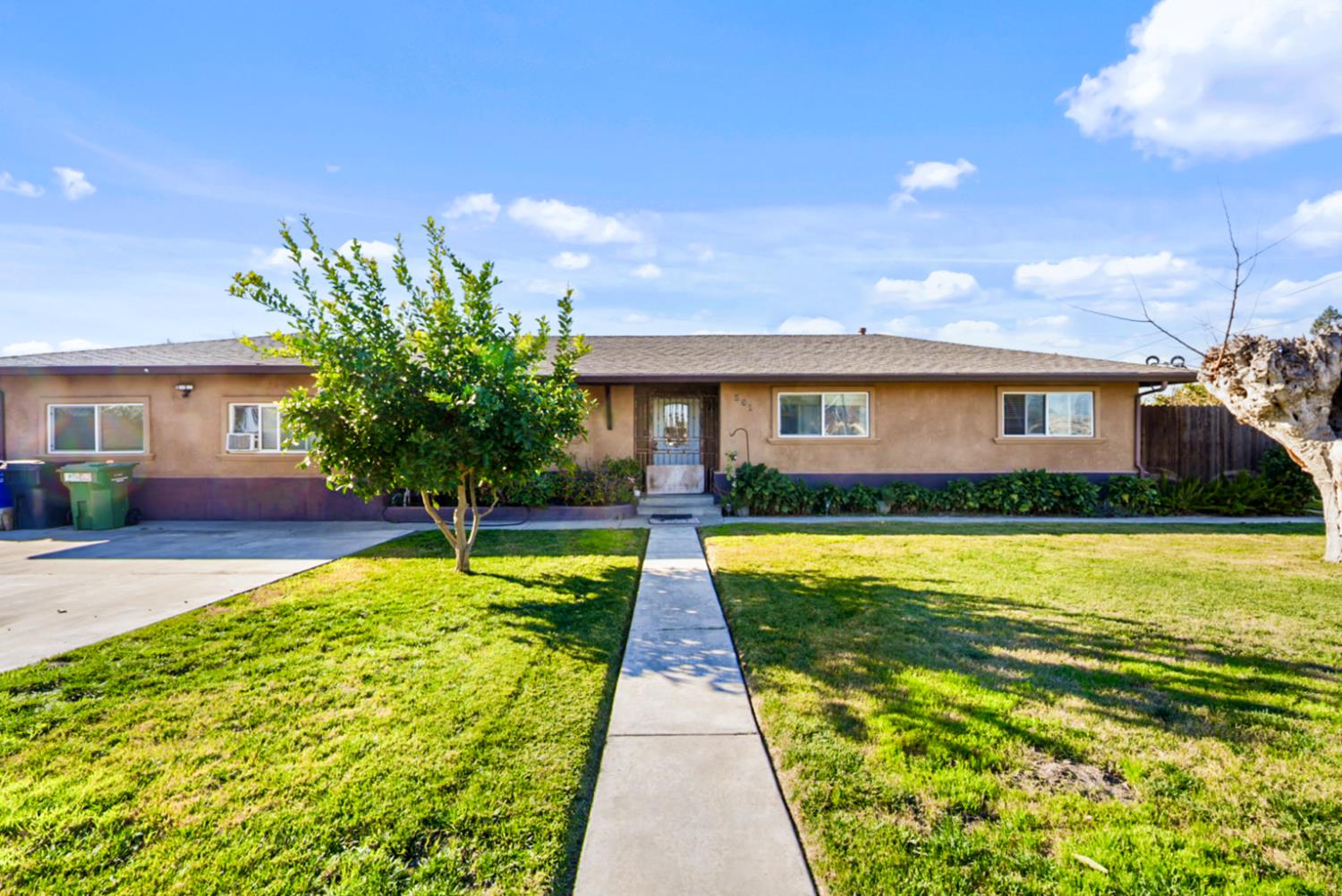 561 Church St, Modesto, CA 95357