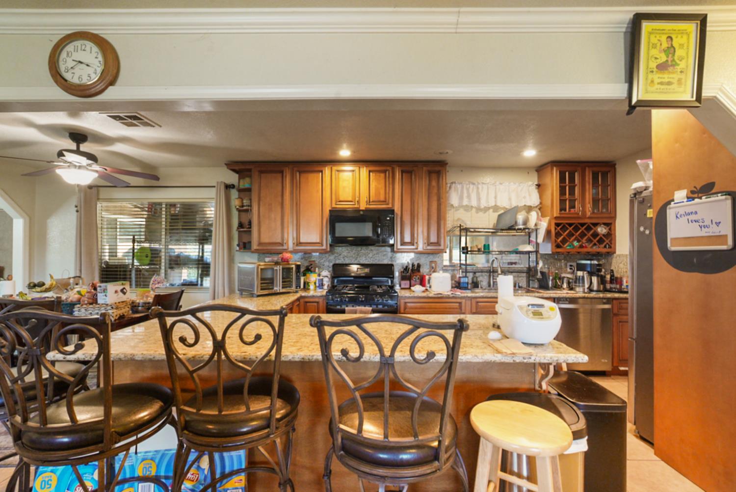 561 Church St, Modesto, CA 95357