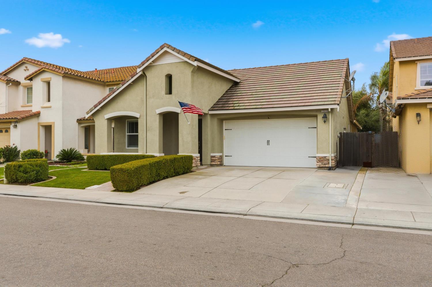 2609 Amir Dr, Modesto, CA 95355