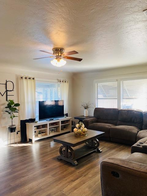 1321 Vernon Ave, Modesto, CA 95351