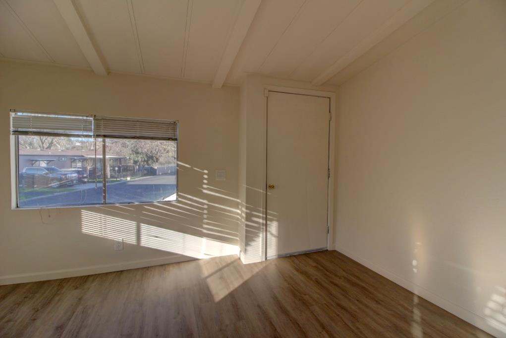 900 Old Stockton Rd #126, Oakdale, CA 95361