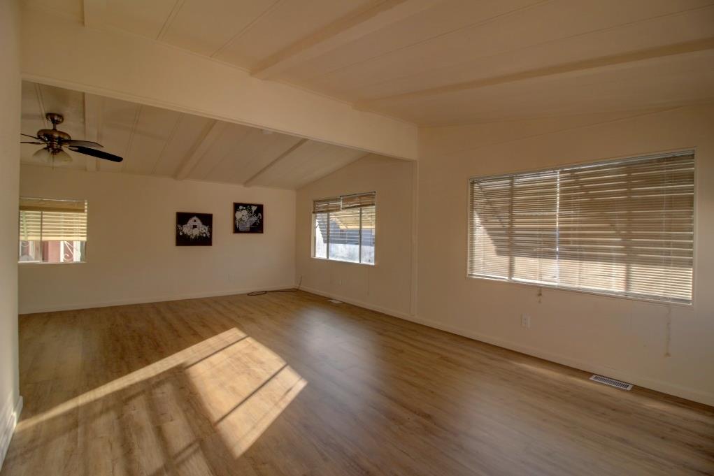 900 Old Stockton Rd #126, Oakdale, CA 95361