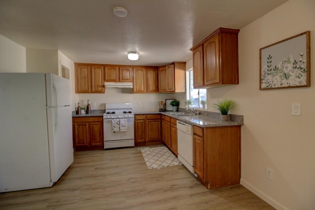 900 Old Stockton Rd #126, Oakdale, CA 95361