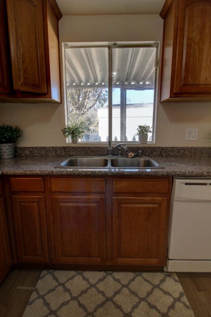 900 Old Stockton Rd #126, Oakdale, CA 95361