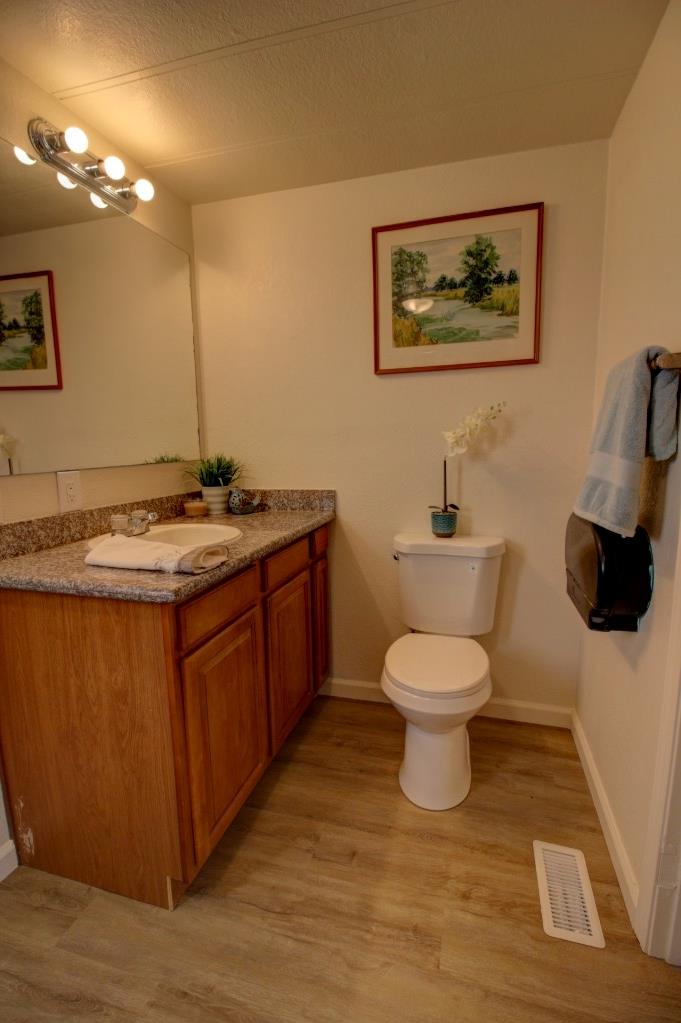 900 Old Stockton Rd #126, Oakdale, CA 95361