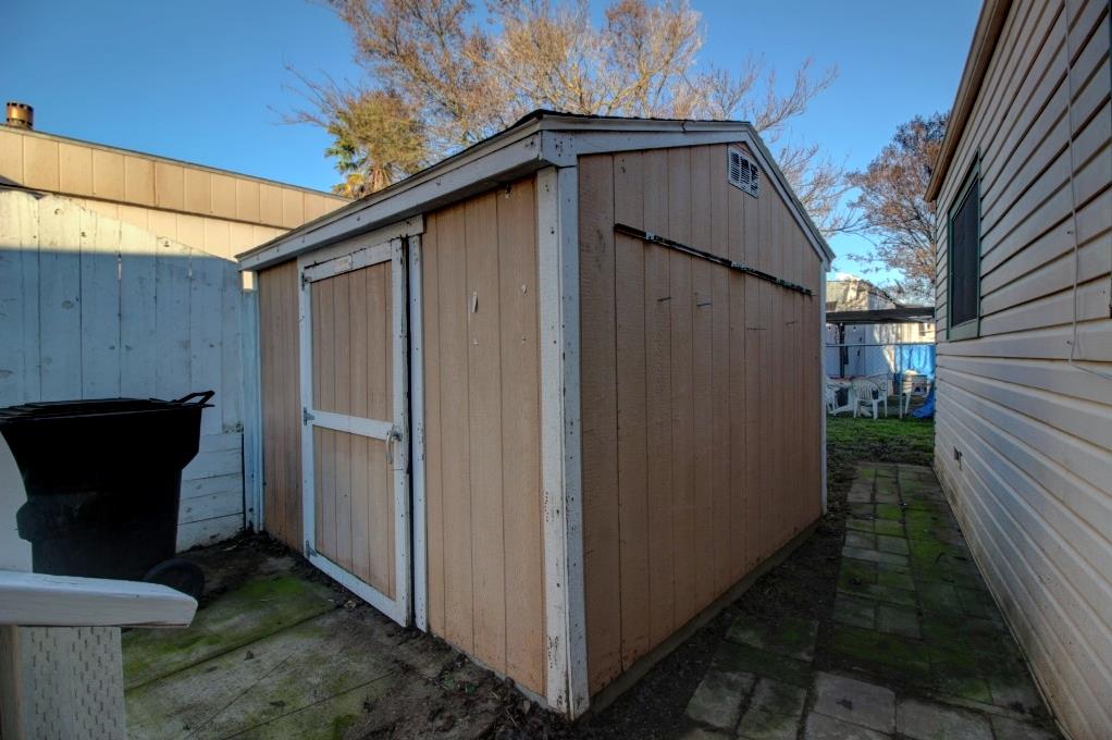 900 Old Stockton Rd #126, Oakdale, CA 95361