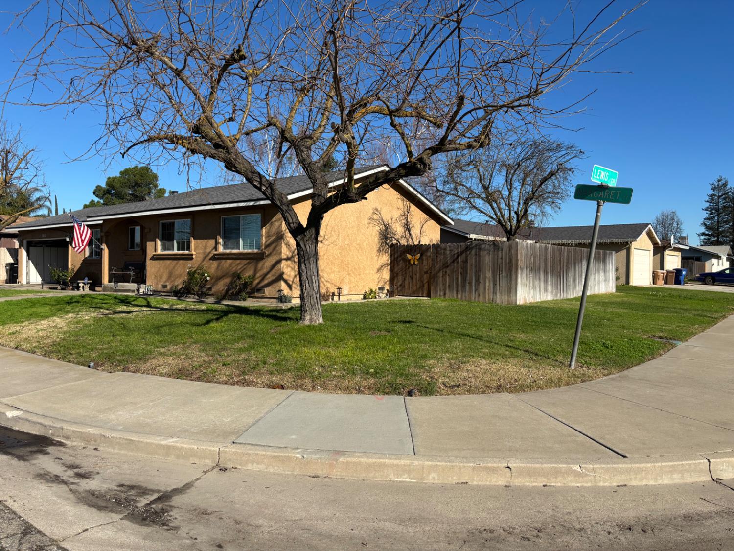 9852 Margaret Ct, Delhi, CA 95315