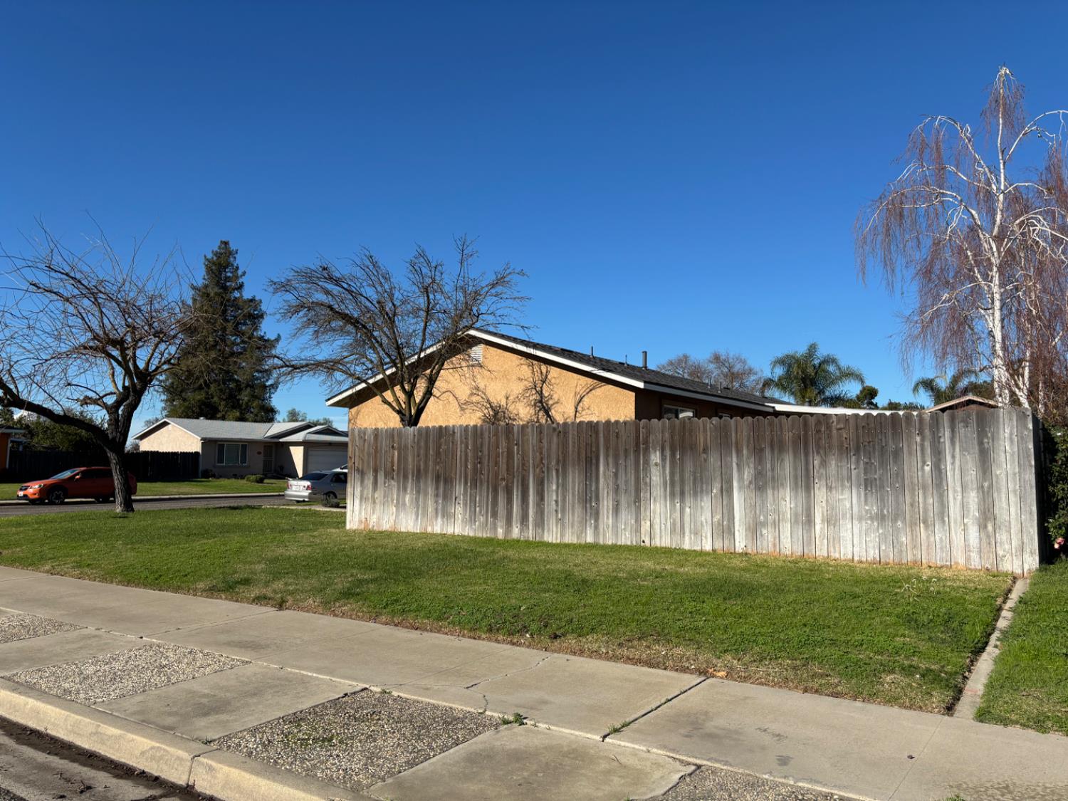 9852 Margaret Ct, Delhi, CA 95315