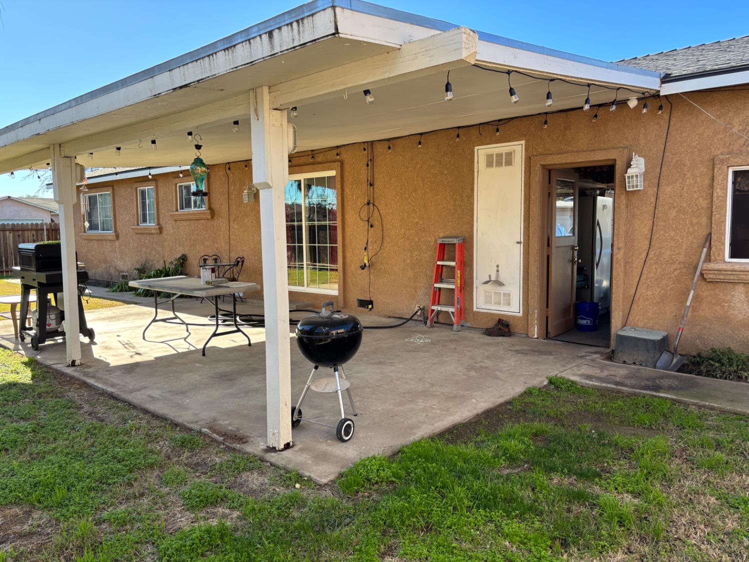 9852 Margaret Ct, Delhi, CA 95315