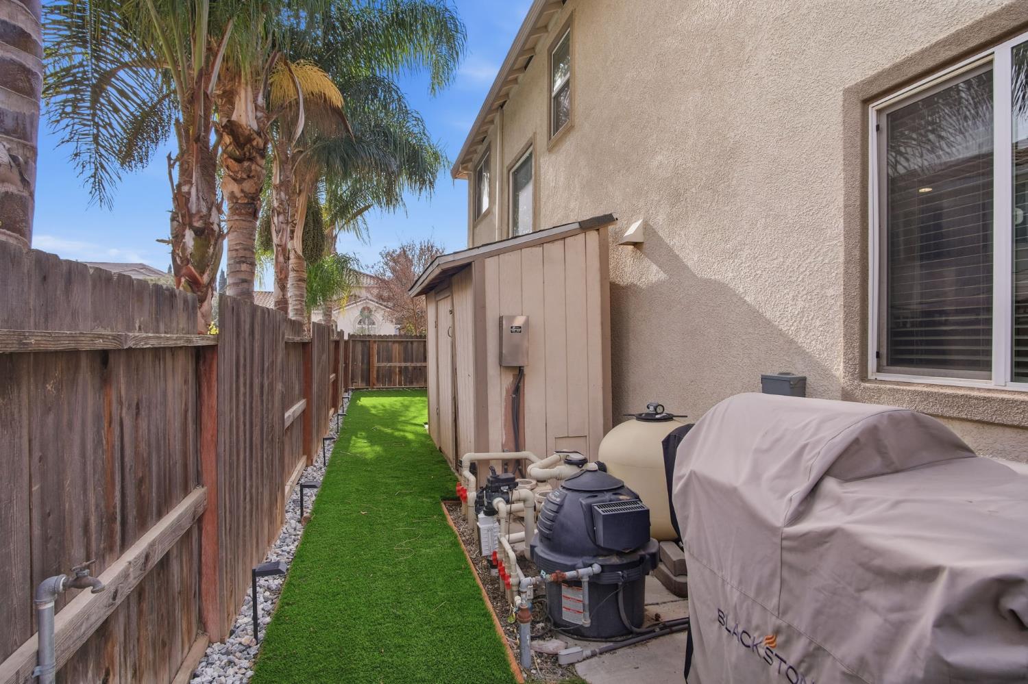 1239 Jewel Flower Dr, Patterson, CA 95363