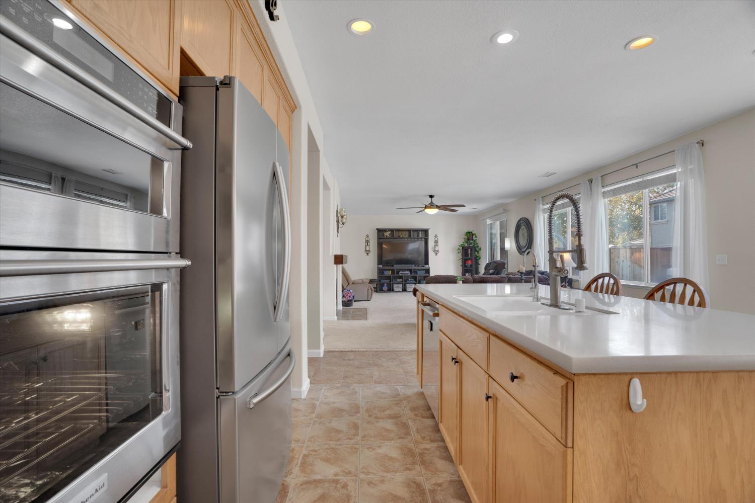 366 Romano Way, Oakdale, CA 95361