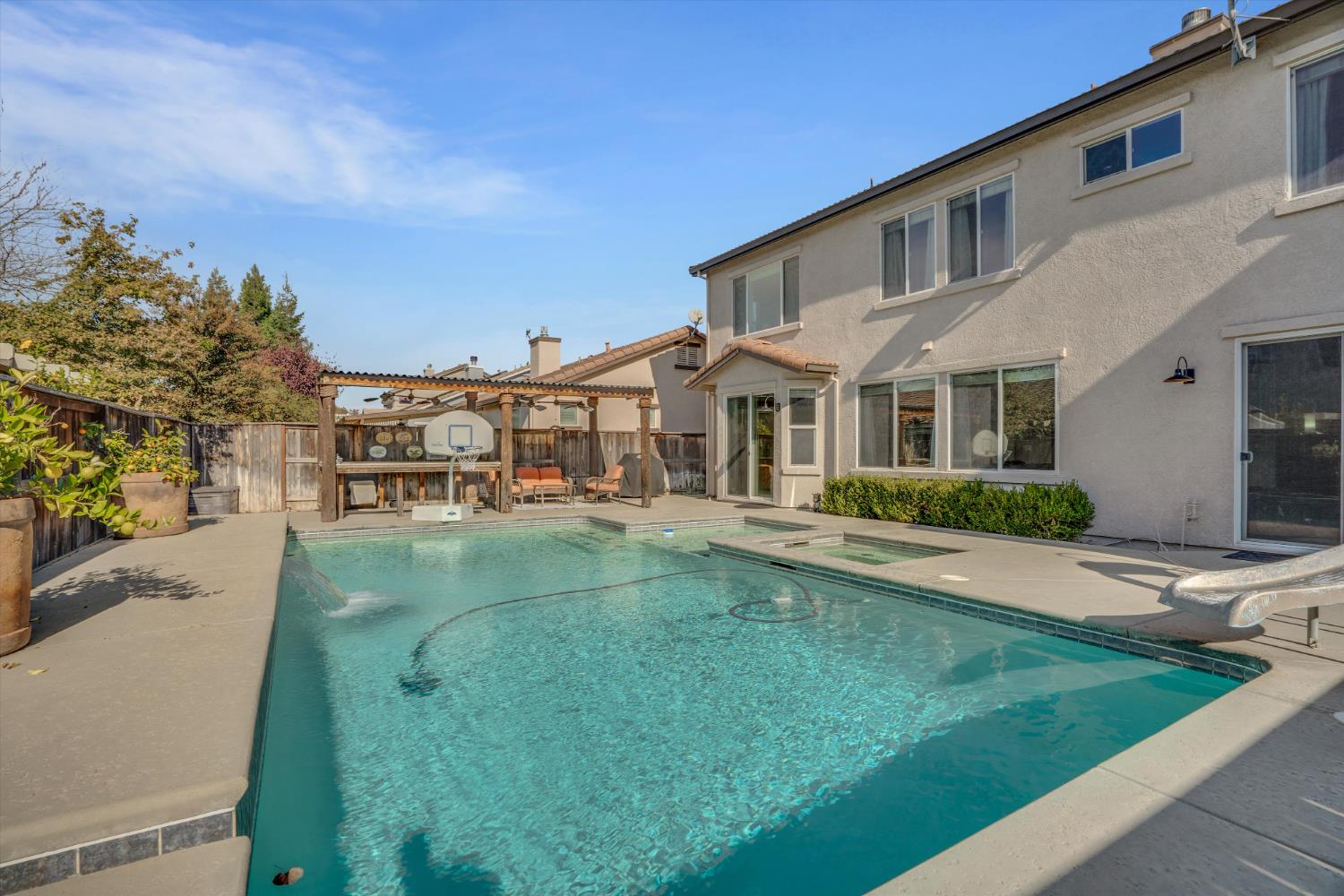 366 Romano Way, Oakdale, CA 95361