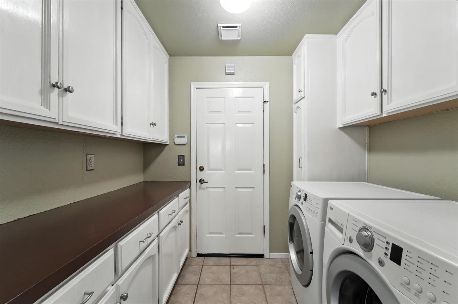 834 Cedar Ridge Dr, Turlock, CA 95382