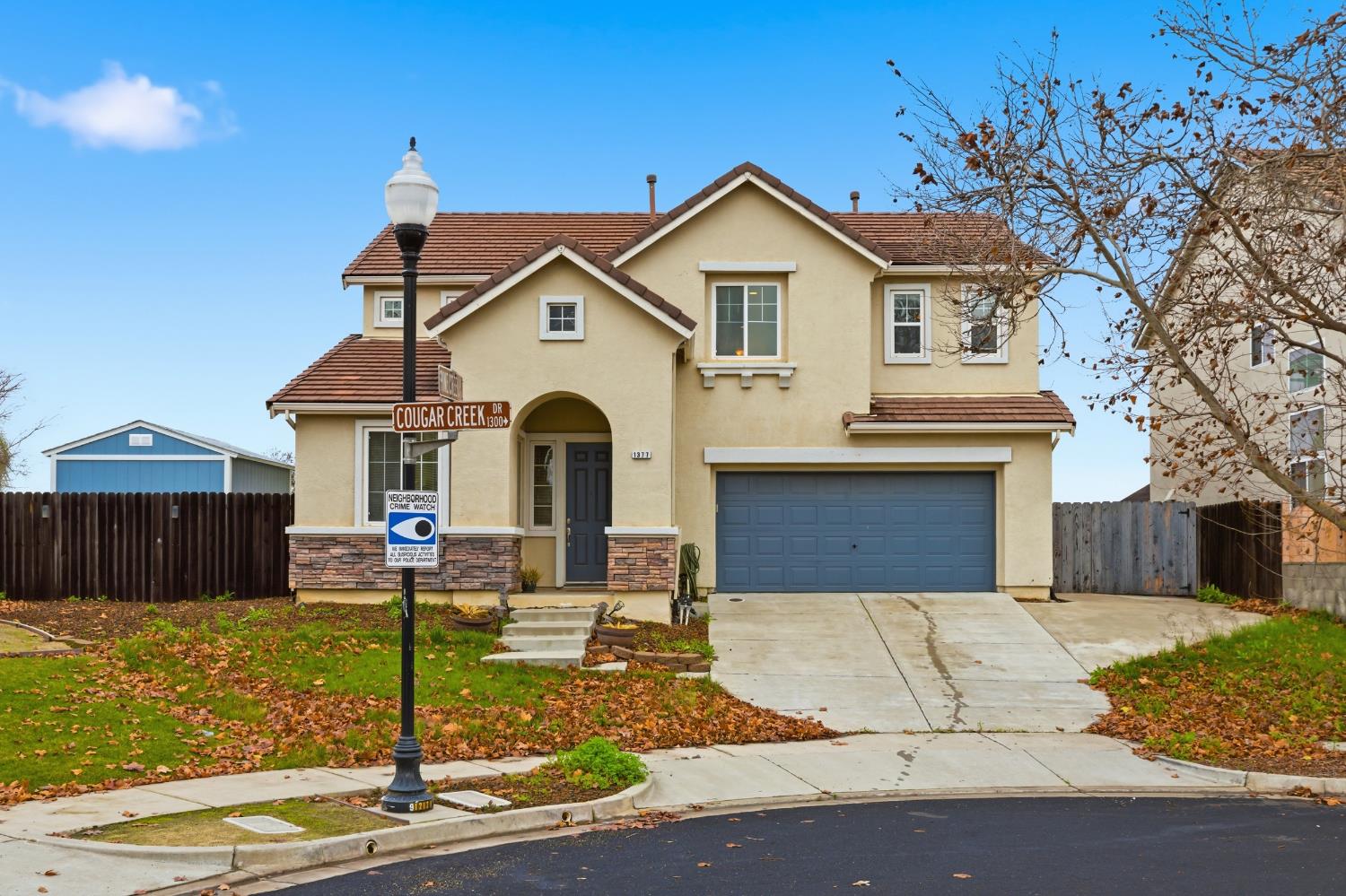 1377 Cougar Creek Dr, Patterson, CA 95363