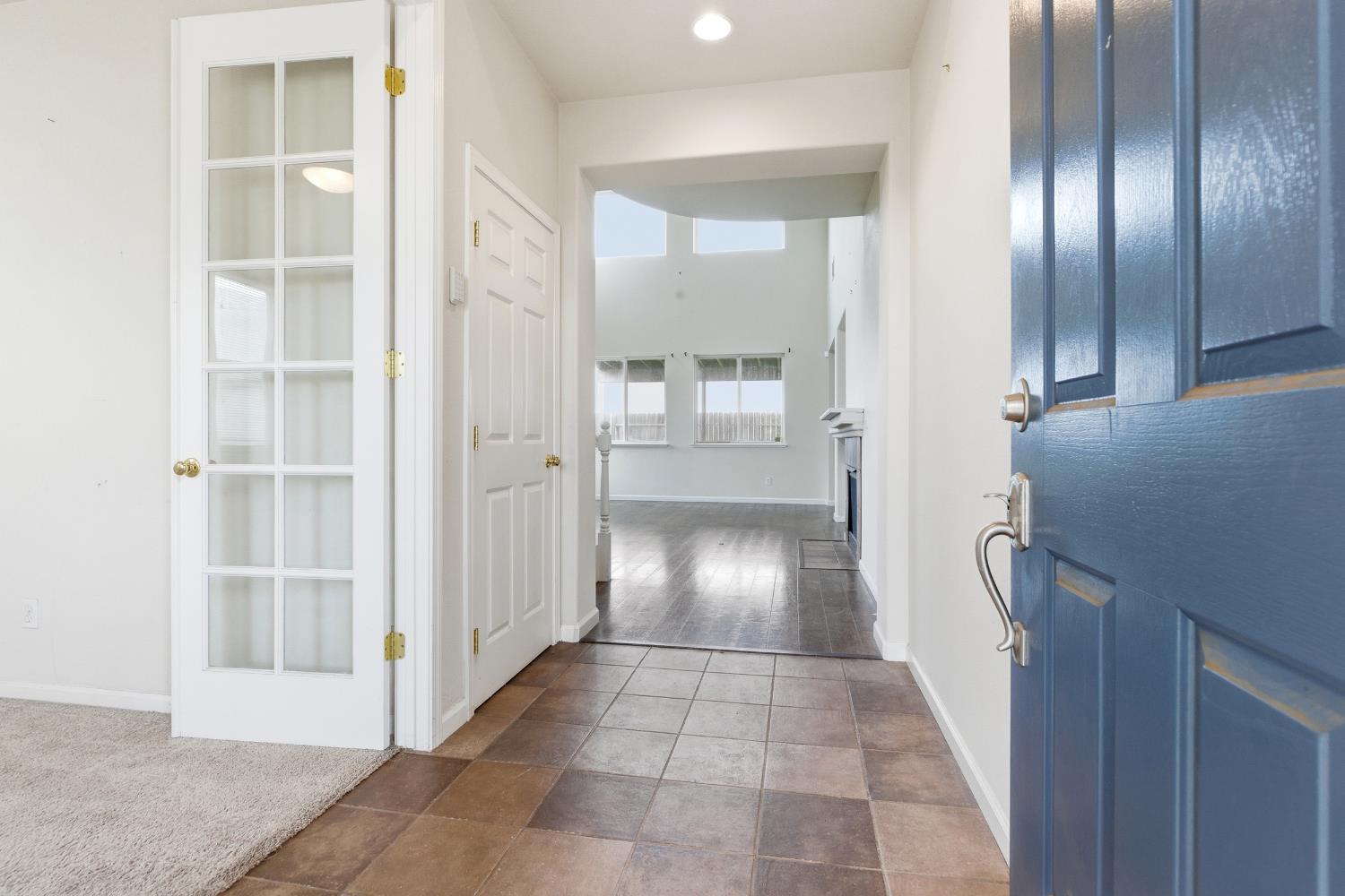 1377 Cougar Creek Dr, Patterson, CA 95363