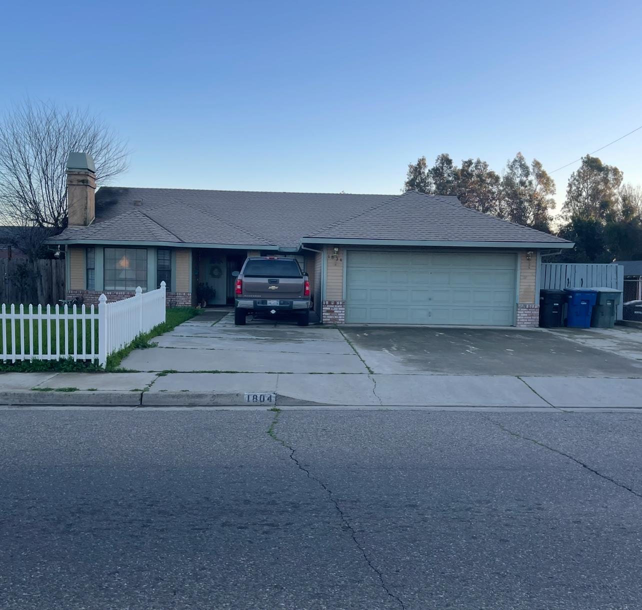 1804 Evans Rd, Ceres, CA 95307