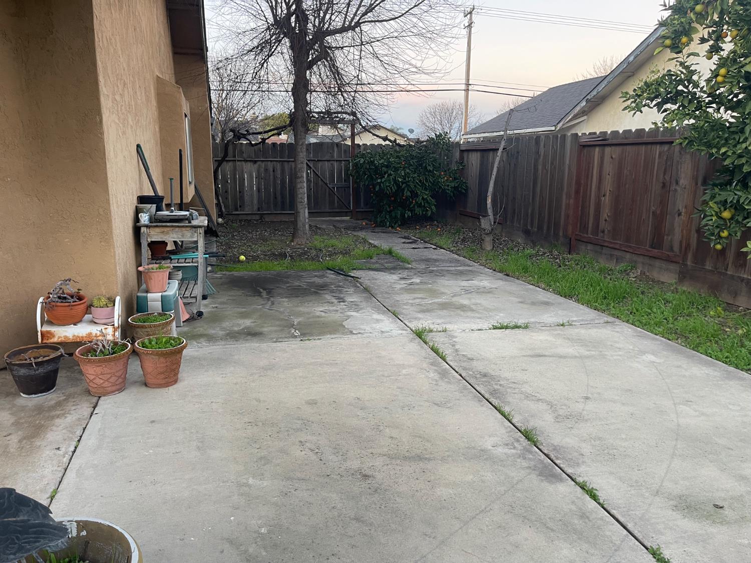 1804 Evans Rd, Ceres, CA 95307