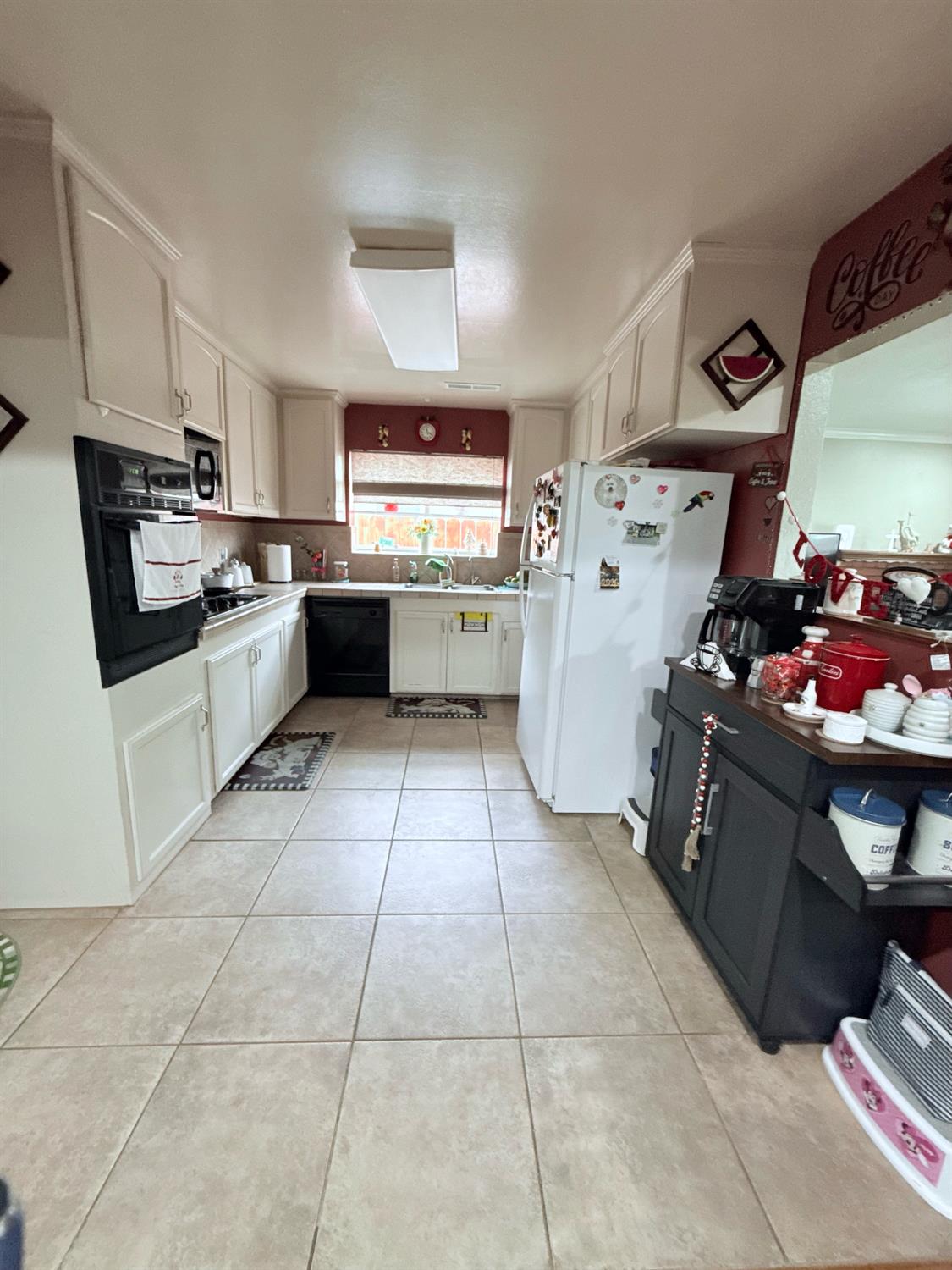 161 Ribier Ave, Modesto, CA 95350