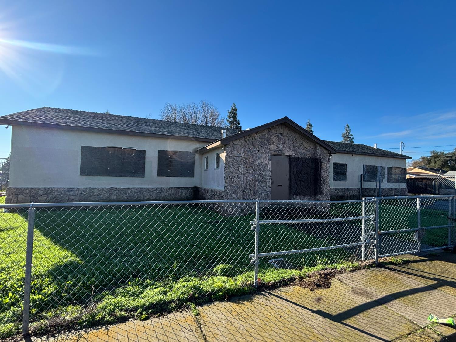 410 Stockton St, Manteca, CA 95337