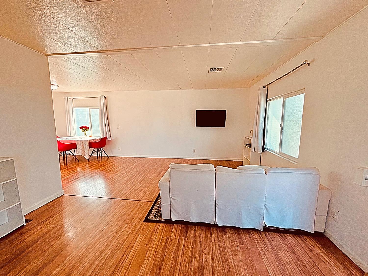 260 W Comet St, Gustine, CA 95322